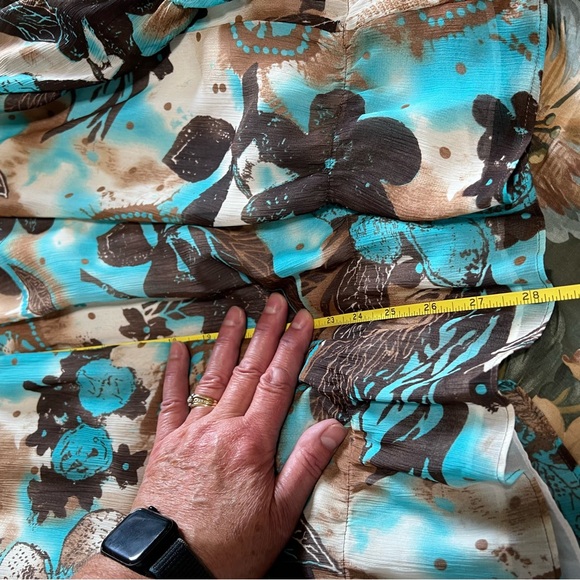 Laura Ashley size 3 woman’s blouse. - Picture 15 of 15